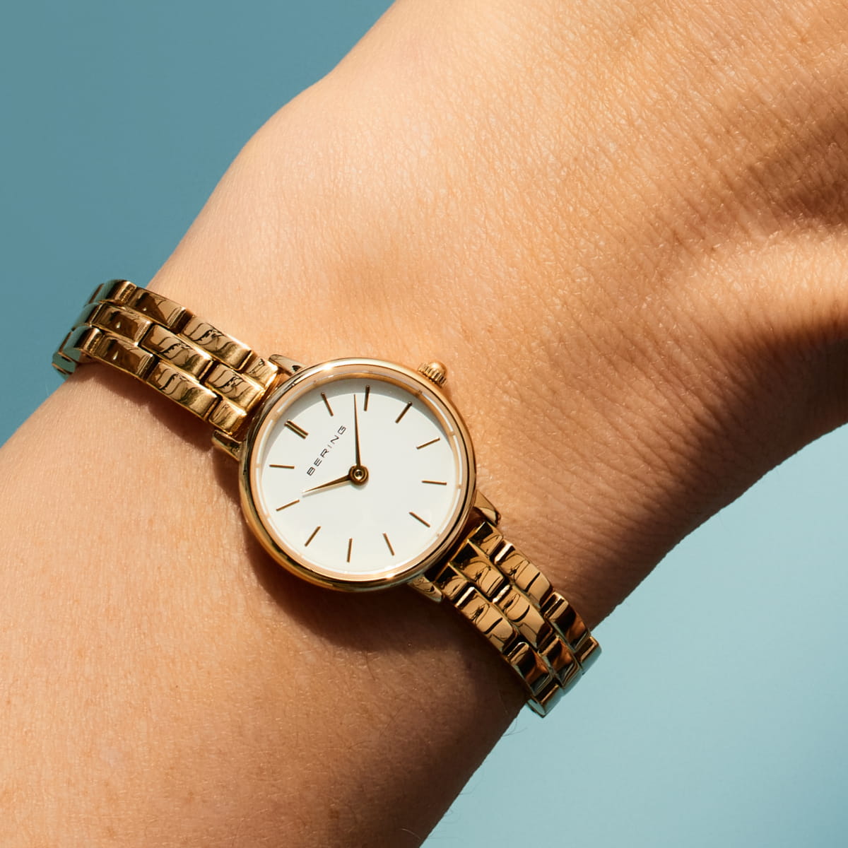 Bering Classic | polished gold | 11022-734
