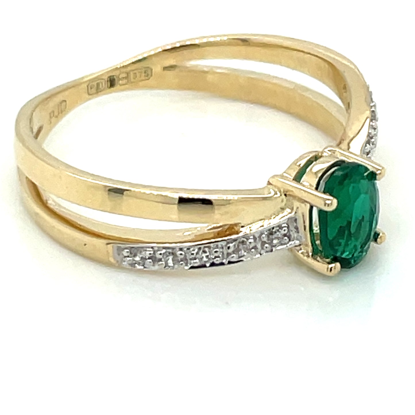 9ct Gold Created Emerald & CZ Kiss Ring GRE124