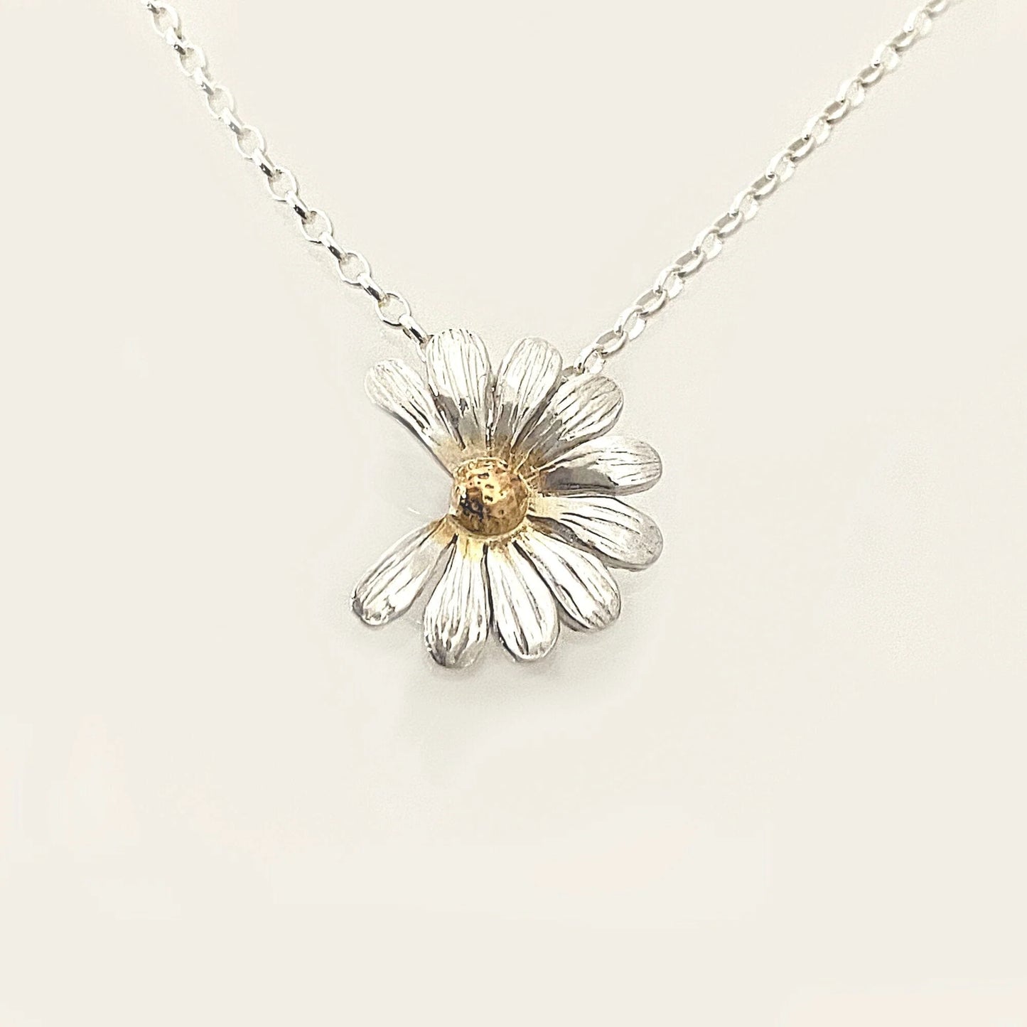 Martina Hamilton Daisy Sterling Silver and 22ct Gold Plated Pendant DYB3