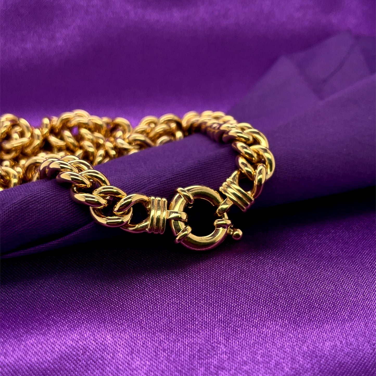 9ct Gold Chunky Curb Necklace 43cm GN194
