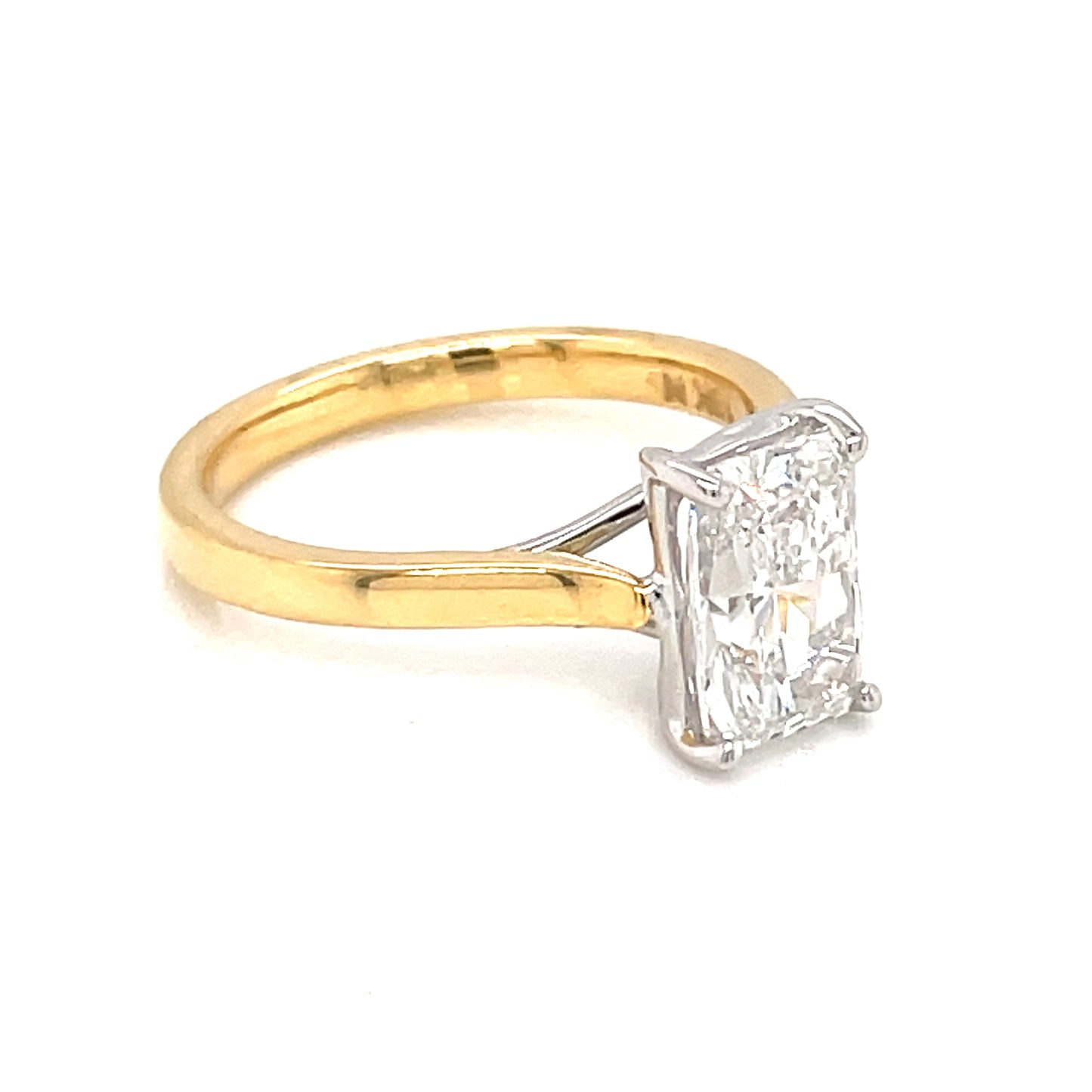 18ct Yellow Gold Lab Grown Radiant 2.01ct Solitaire Diamond Ring MI/R/223
