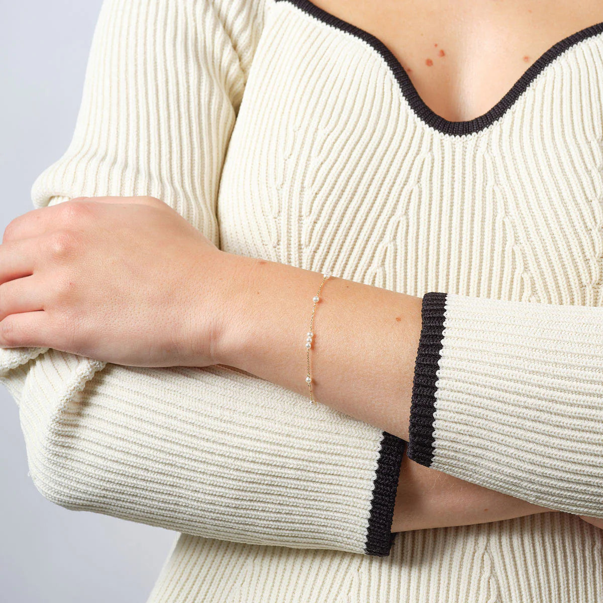 9ct Gold Pearl Section Bracelet GB489