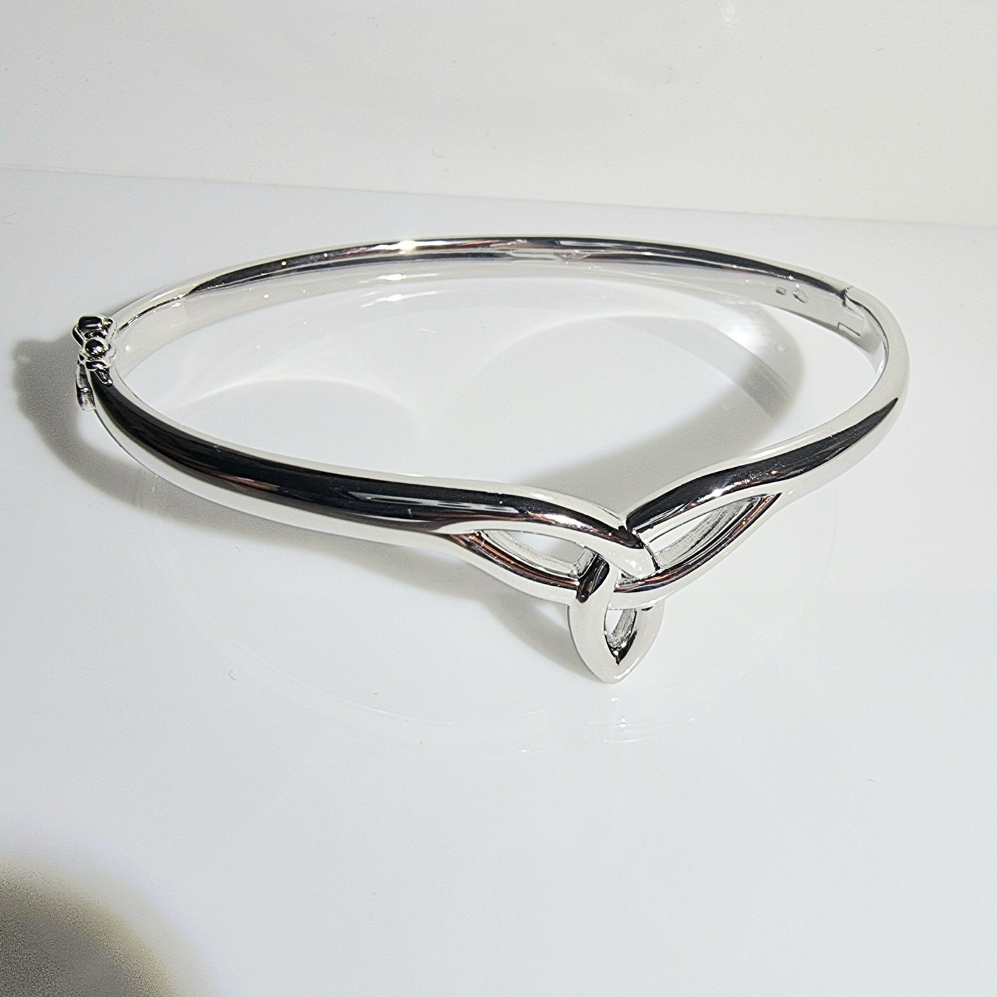 Silver Trinity Bangle SCBR33
