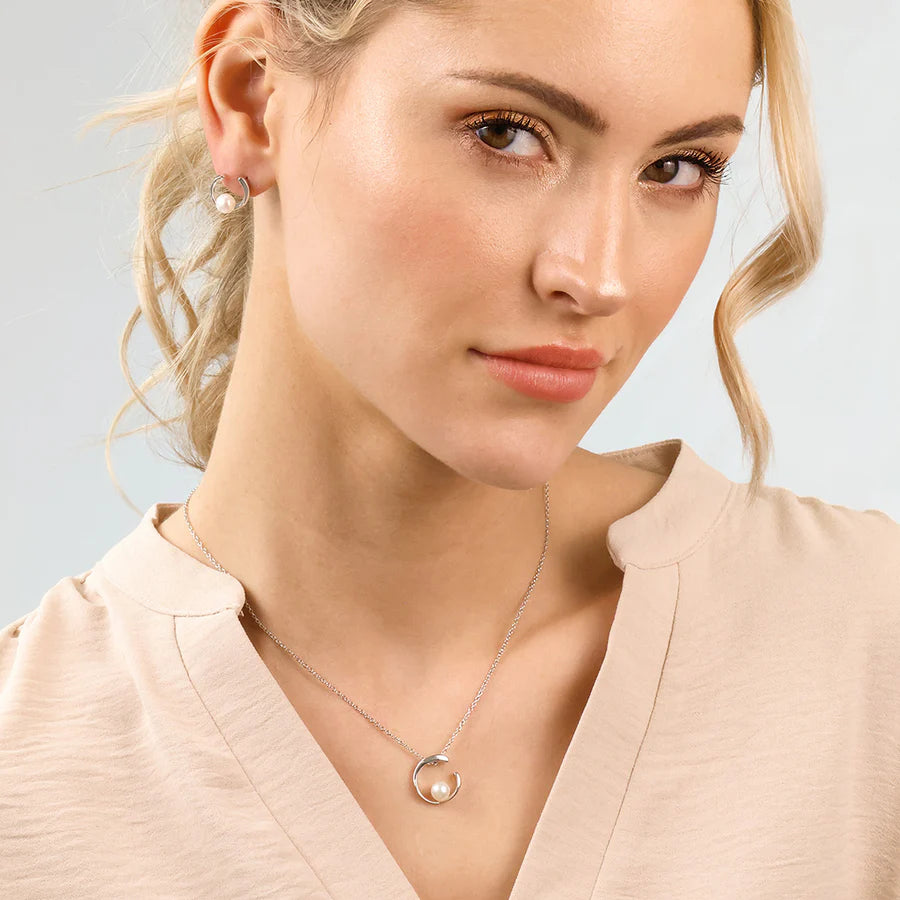 Silver Baroque Flair Pearl Necklace ST2459