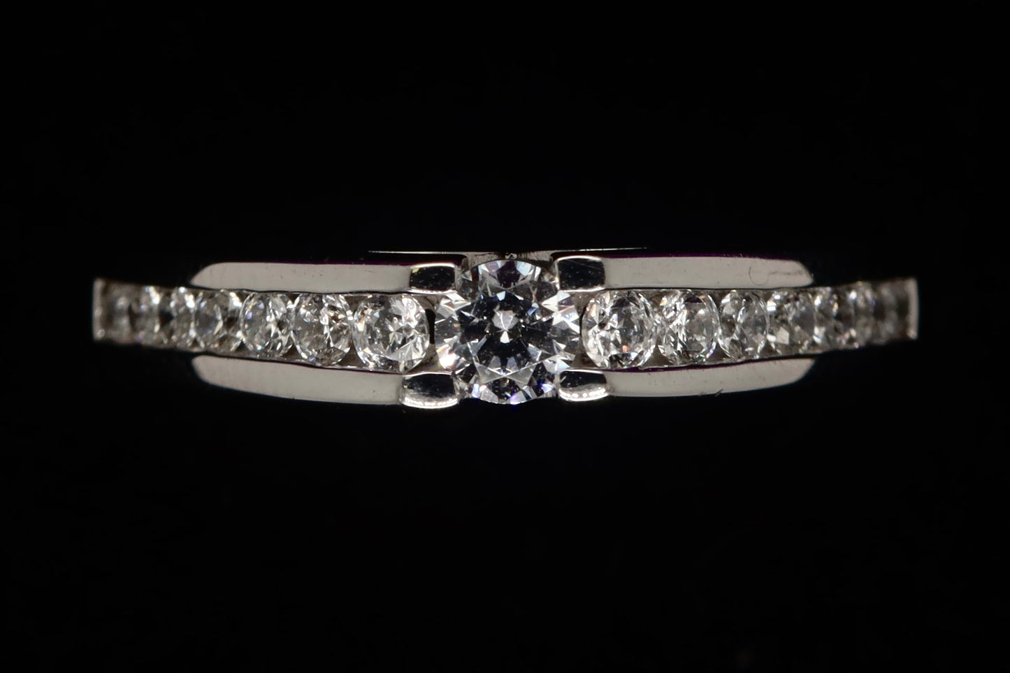 9ct White Gold Classic CZ Solitaire Ring WRZ034
