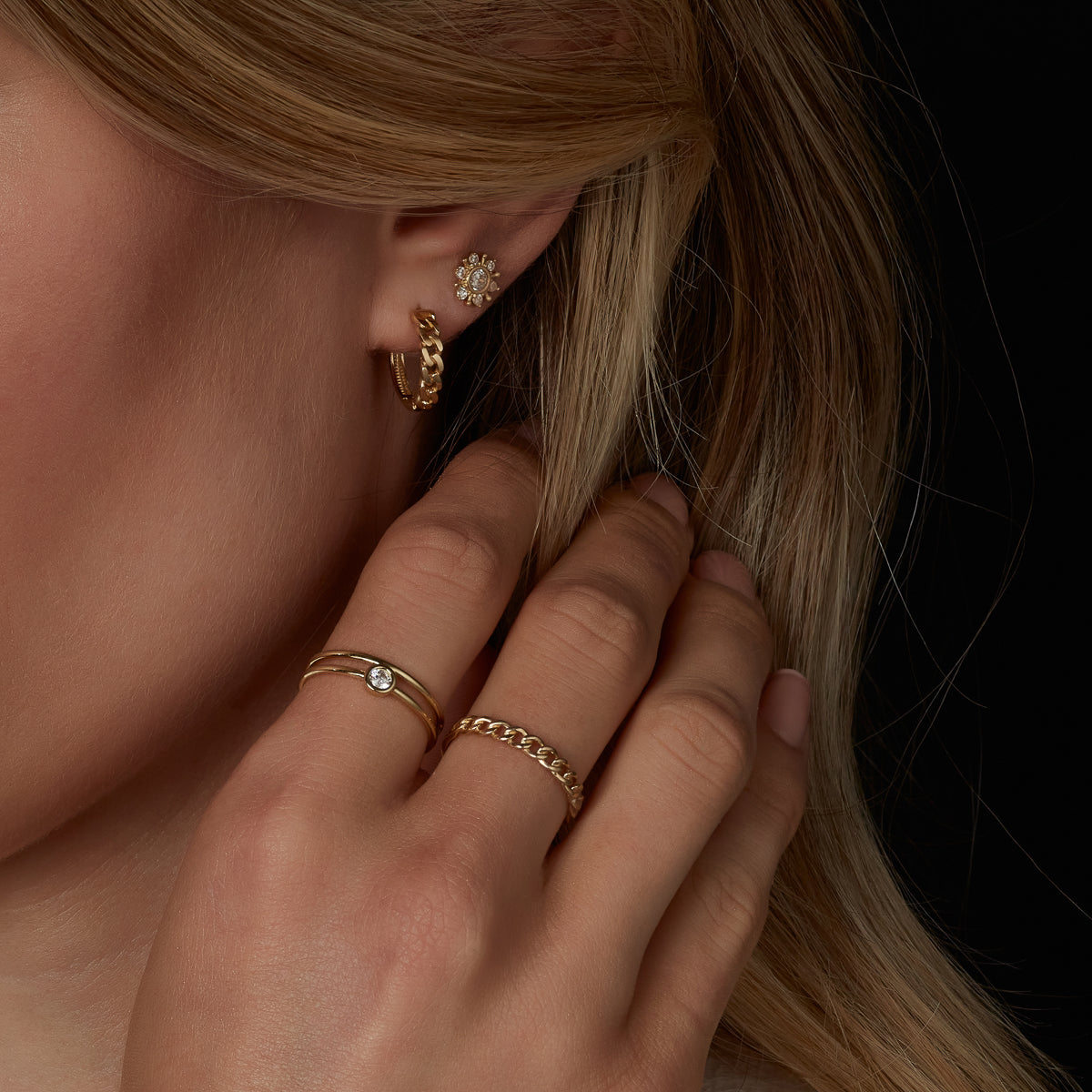 9ct Yellow Gold CZ Flower Stud Earrings GEZ535