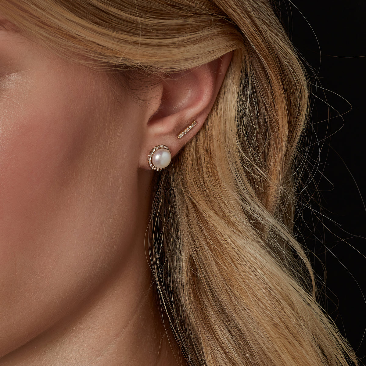 9ct Yellow Gold CZ Bar Stud Earrings GEZ553