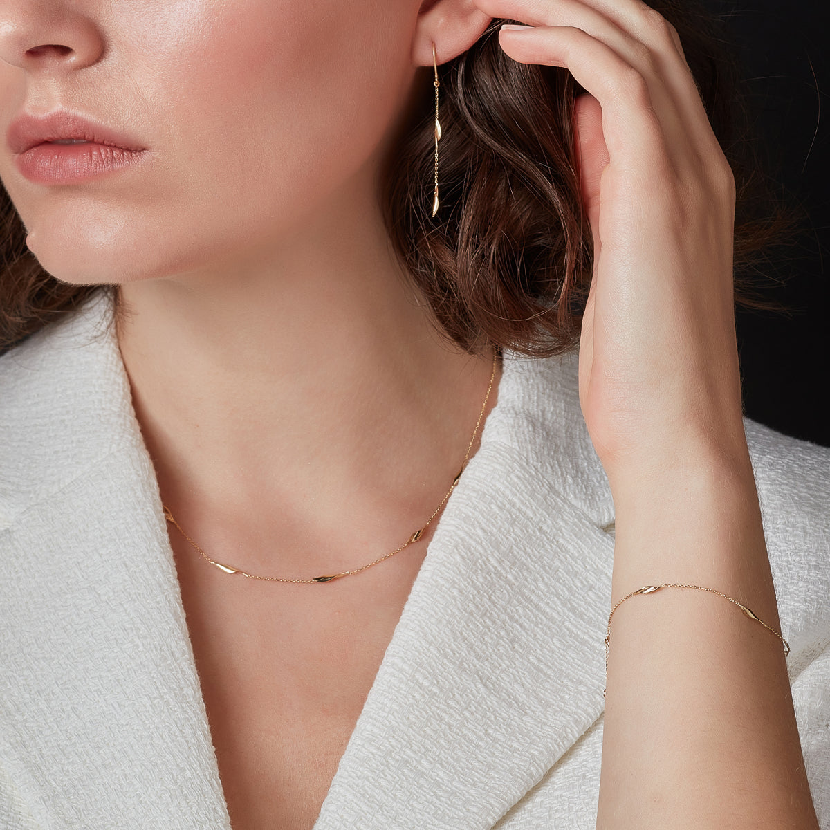 9ct Gold Chain & Delicate Twist Link Necklet GP600