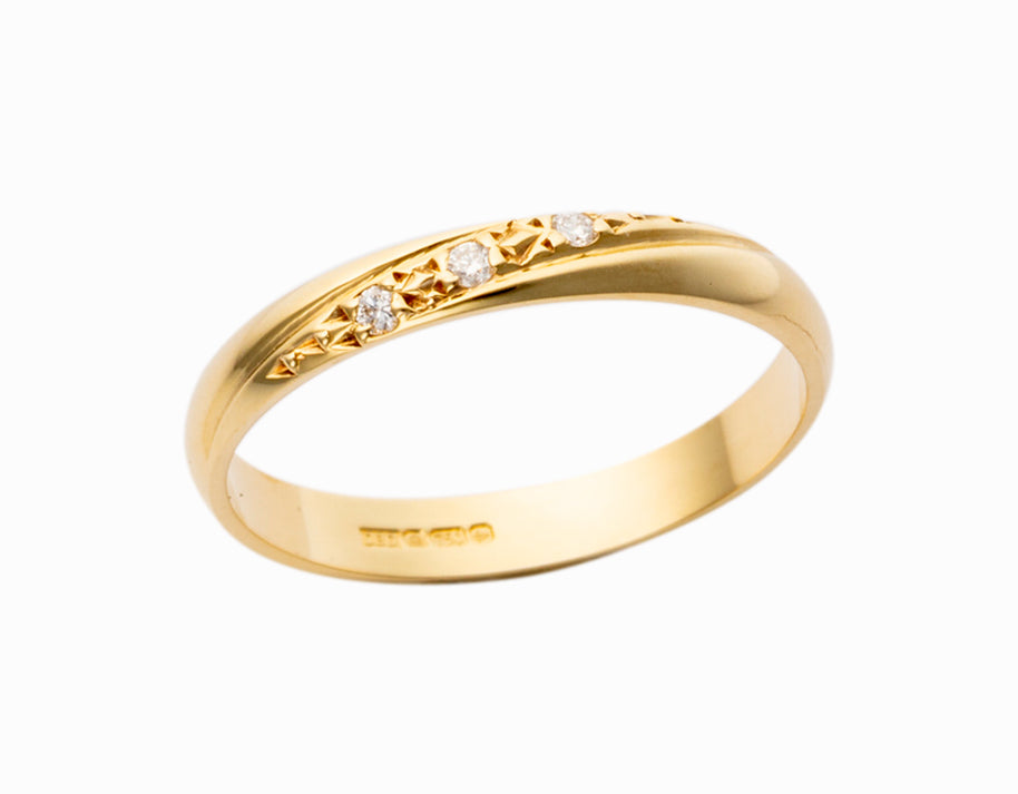 9ct White Gold Diagonal Diamond Wedding Band Pattern 323