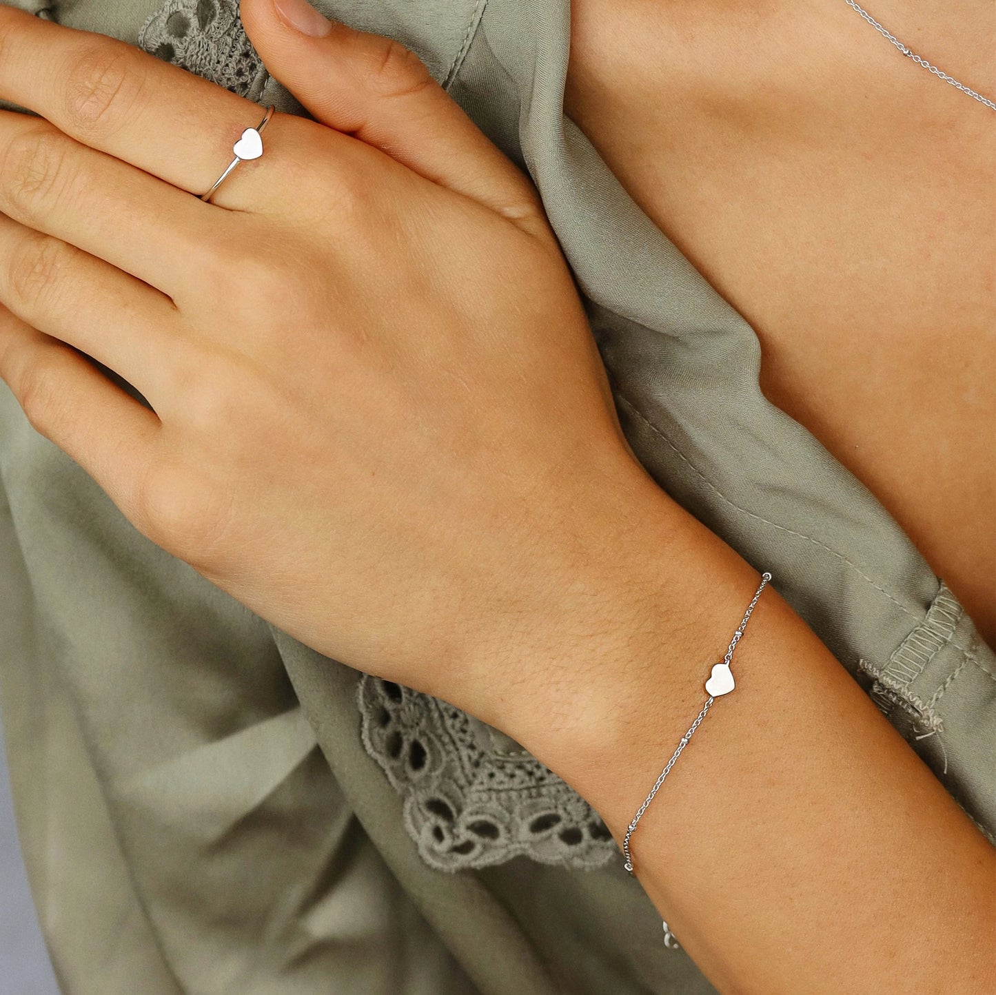 Sterling Silver Tiny Heart Bracelet ST1865