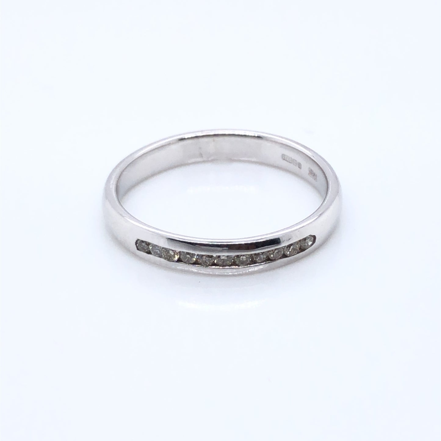Diamond Channel set 0.15ct Wedding Band DW303