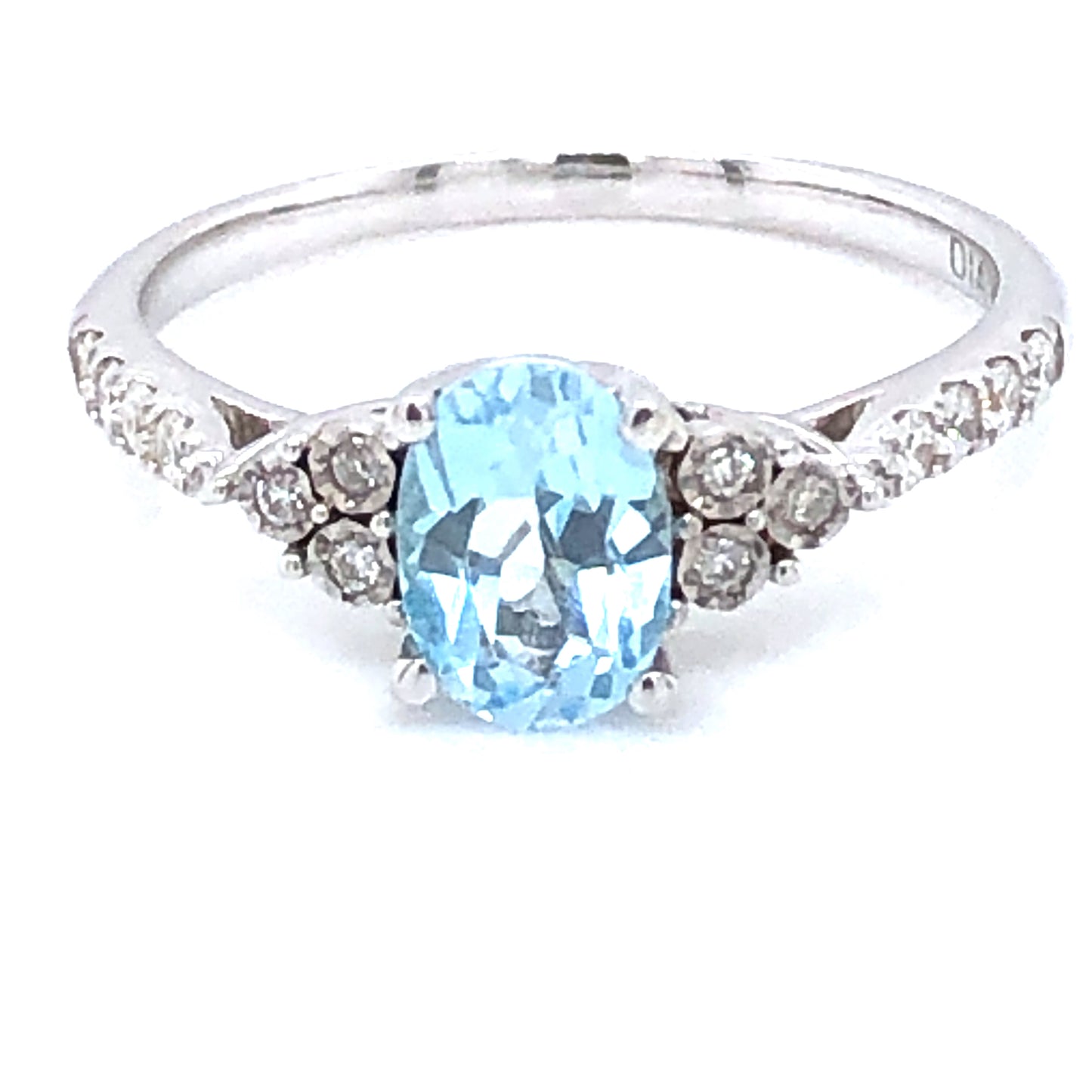 9ct White Gold Blue Topaz & Diamond Ring WRX036