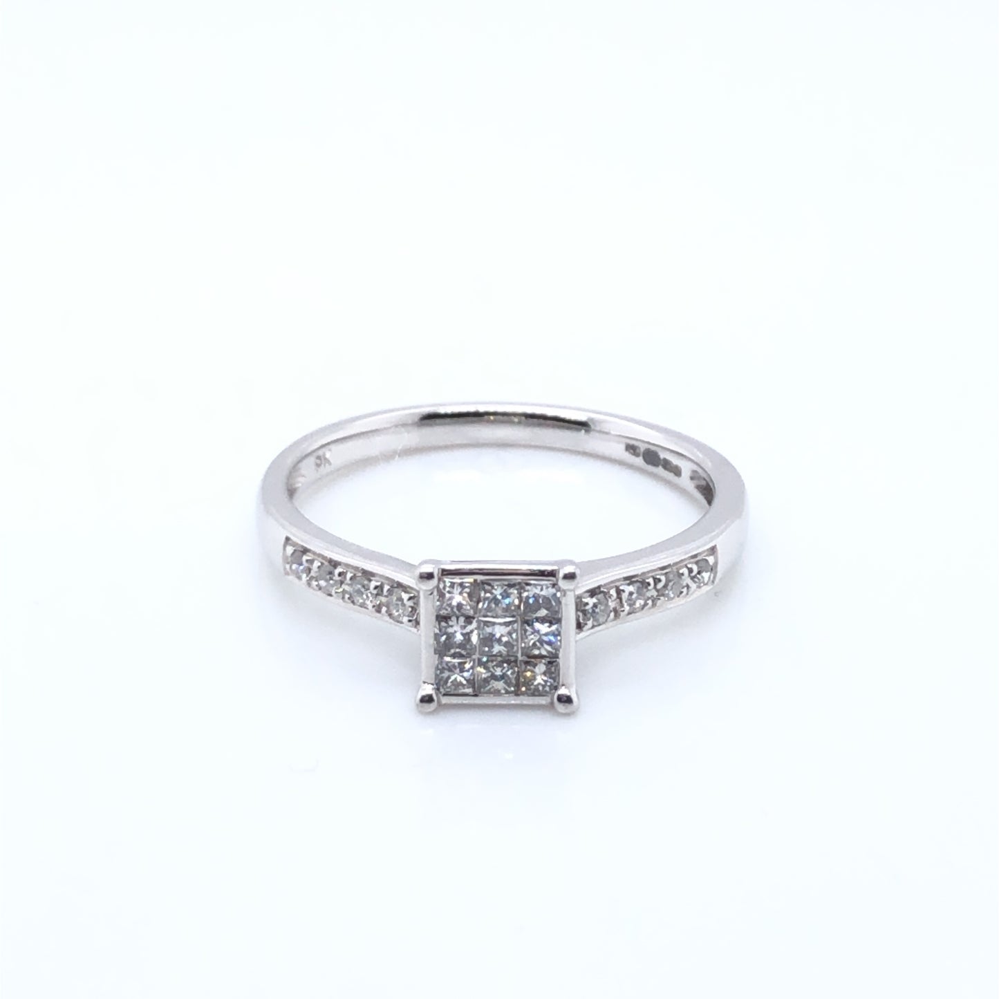 9ct White Gold Diamond Square 0.30ct Engagement Ring Z041
