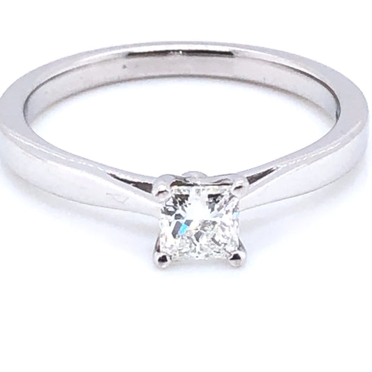 18ct White Gold 0.40ct Princess Diamond Classic Solitaire Ring Z11/17