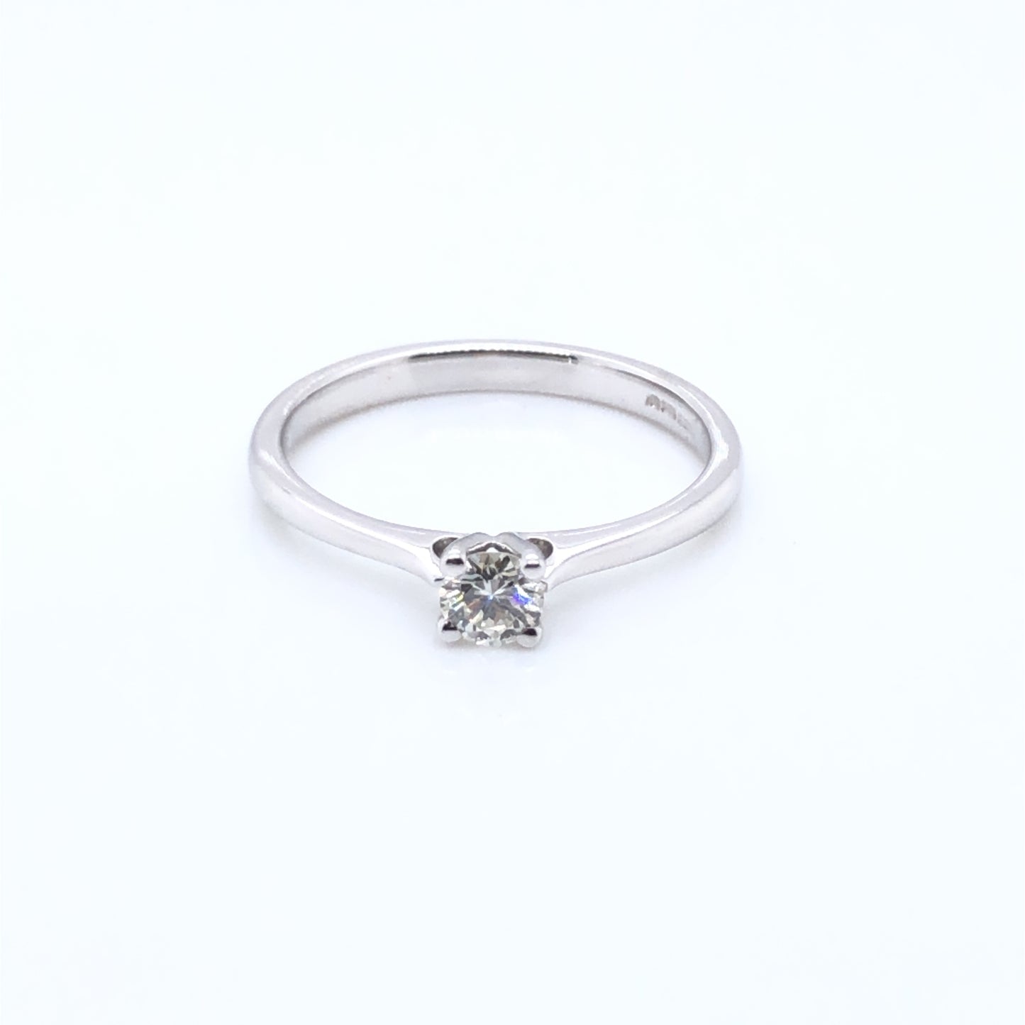 18ct White Gold Diamond 0.26ct Classic Solitaire Ring