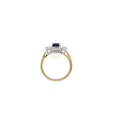 9ct Gold Rectangular Created Sapphire & CZ Ring GRS286