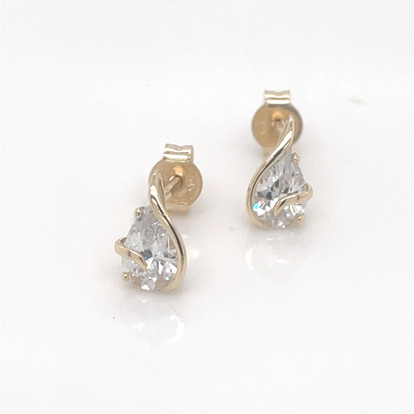 9ct Gold Teardrop CZ Gold Curl Stud  Earrings GEZ737