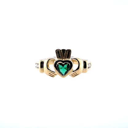 9ct Gold Emerald Cubic Zirconia Claddagh Ring GR501