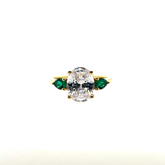 9ct Gold Oval Cz & Created Emerald Ring GRE143