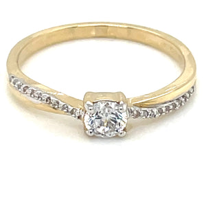 9ct Yellow Gold CZ Crossover Ring GRZ313