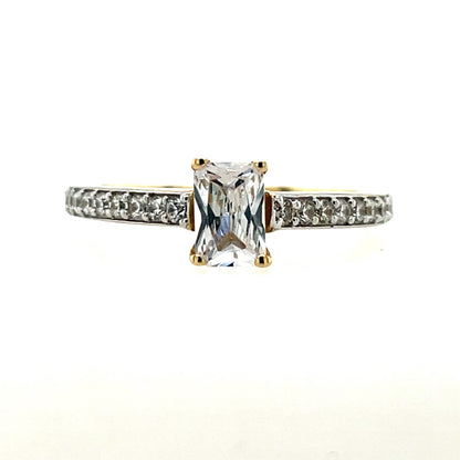 9ct Gold CZ Rectangular Ring GRZ358