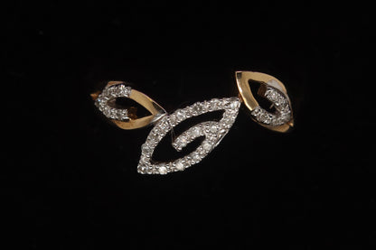 9ct Gold Diamond Three Leaf Ring DR036