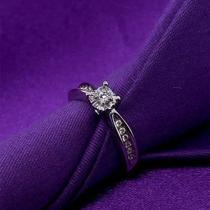 9ct White Gold Diamond 0.21ct Illusion Solitaire Ring Z094