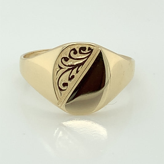 9ct Gold Oval Engraved Signet Ring GR380