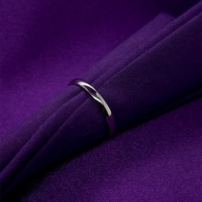 18ct White Gold 2mm Court Wedding Band EW141