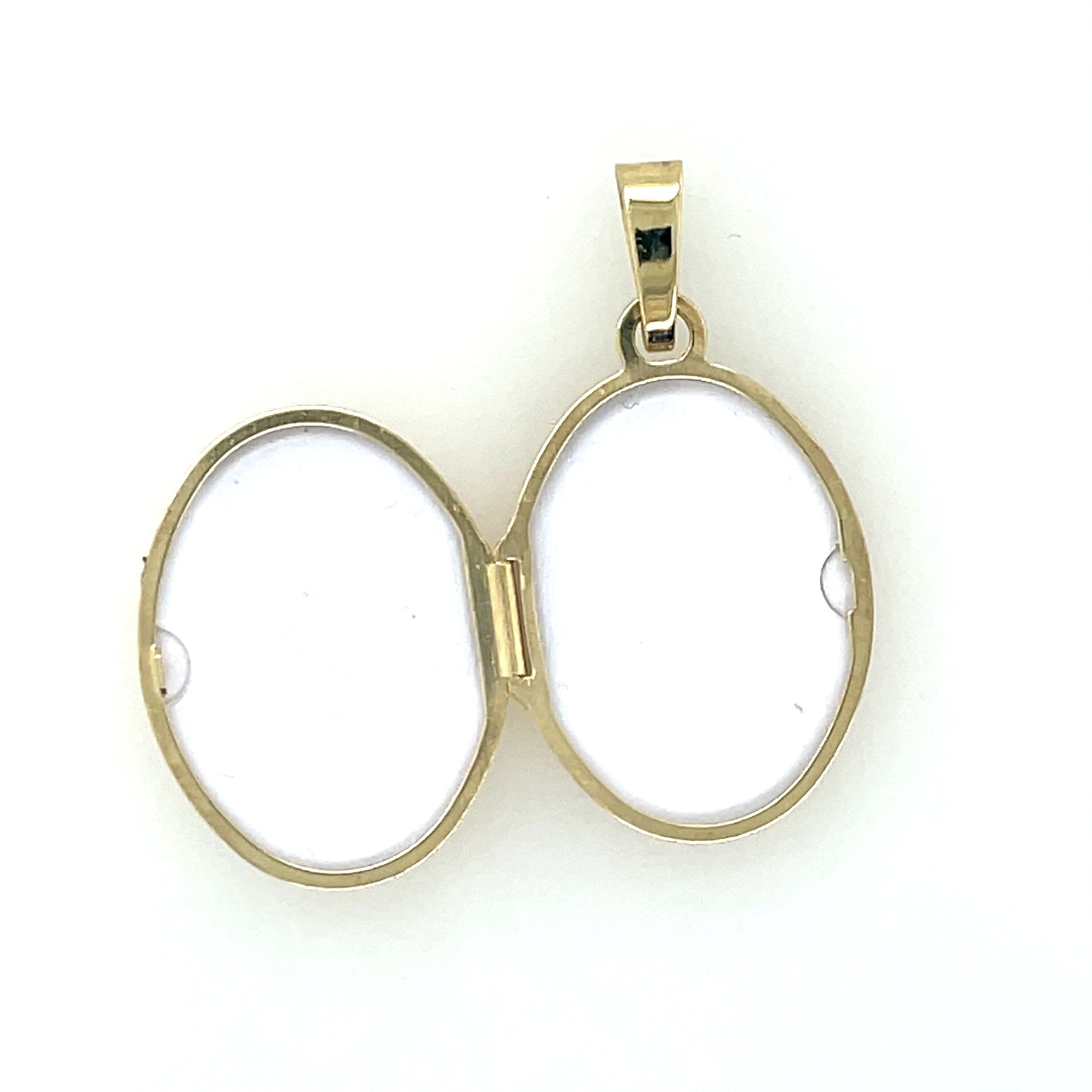 9ct Gold Oval Locket Engraved GL053