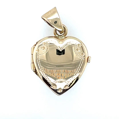 9ct Gold Engraved Heart Locket GL046 D