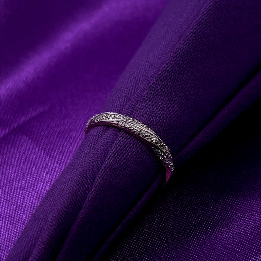 9ct Gold CZ Twisted Band GRA088