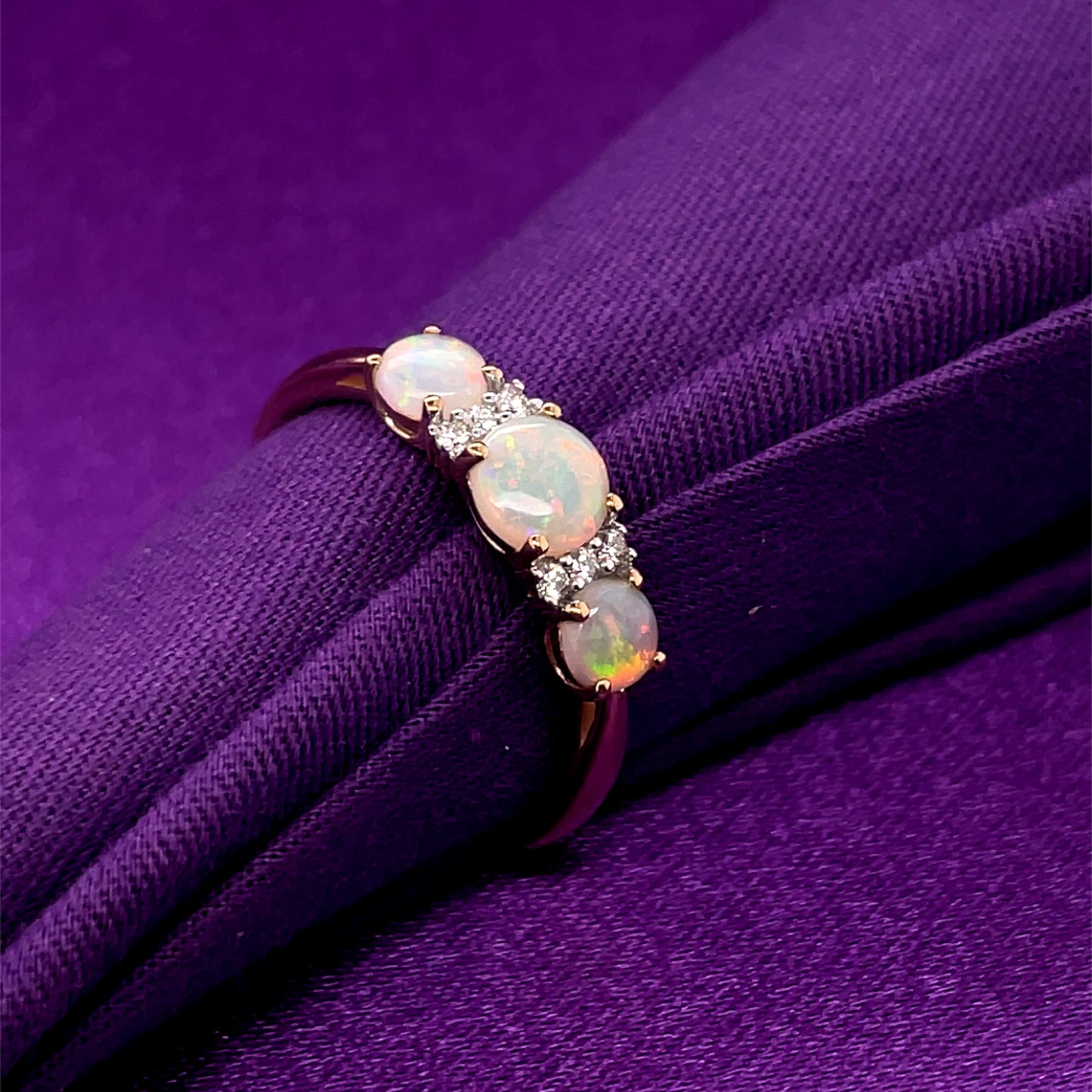 9ct Gold Real Opal  & Diamond Ring GRL81
