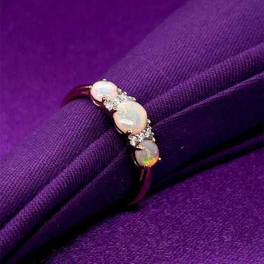 9ct Gold Real Opal  & Diamond Ring GRL81
