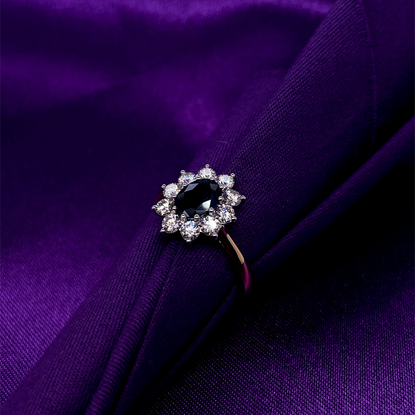 18ct Gold Sapphire & Diamond 0.75ct Cluster Ring GRS242