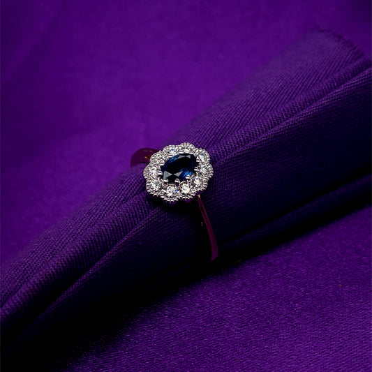 9ct Gold Sapphire & Diamond Vintage Cluster Ring GRS264