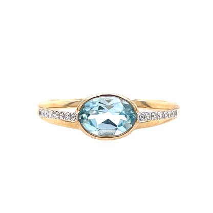 9ct Gold Blue Topaz CZ Ring GRX237
