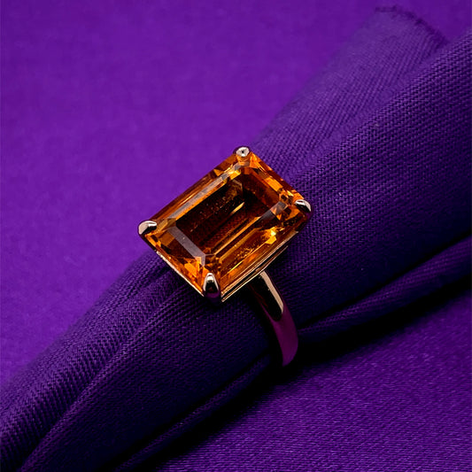 9ct Gold Citrine Cocktail Ring GRX244