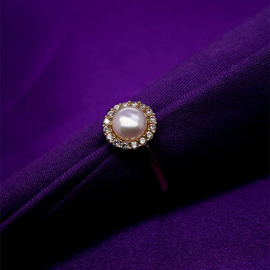 9ct Gold Pearl & CZ Ring GRX261