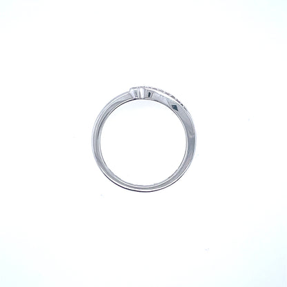 9ct White Gold Diamond Shaped Wedding Band GW187