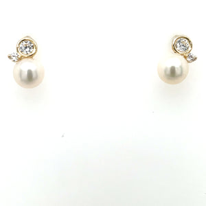 9ct Gold Freshwater Pearl & CZ Stud Earrings GEP347