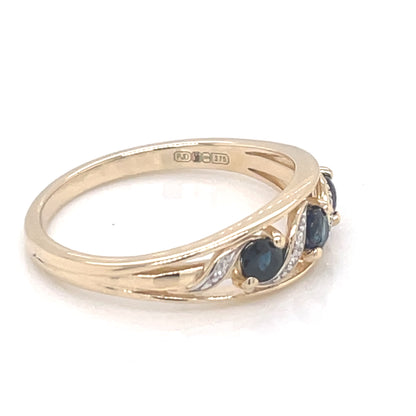 9ct Gold Sapphire & Diamond Ring GRS257