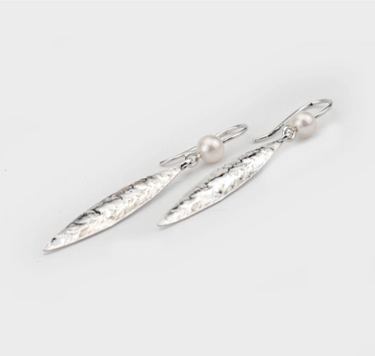 Martina Hamilton Leaf Earring with Pearl LFC1B