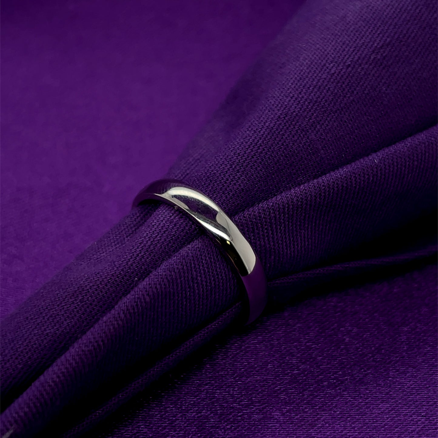 Platinum 3mm Court Wedding Band LWR63