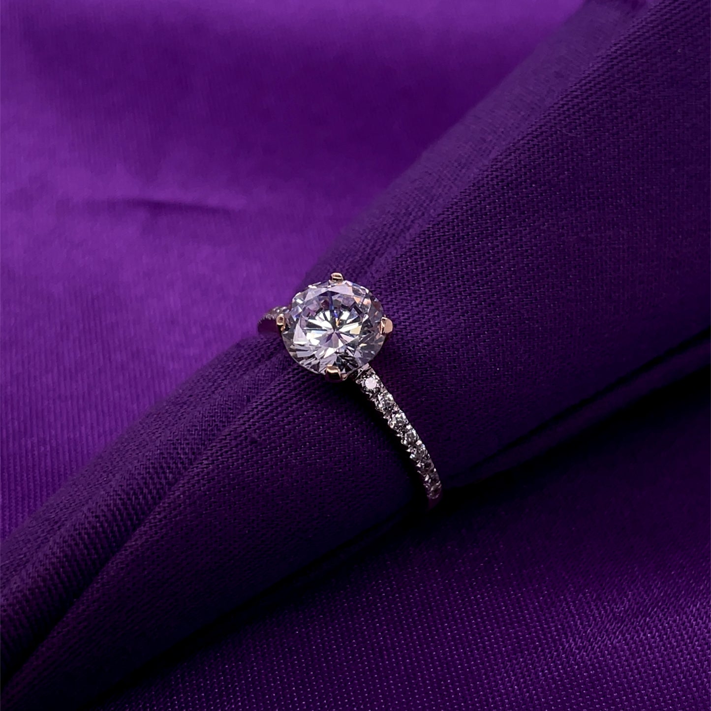 9ct Gold CZ Solitaire CZ Band Ring GRZ359