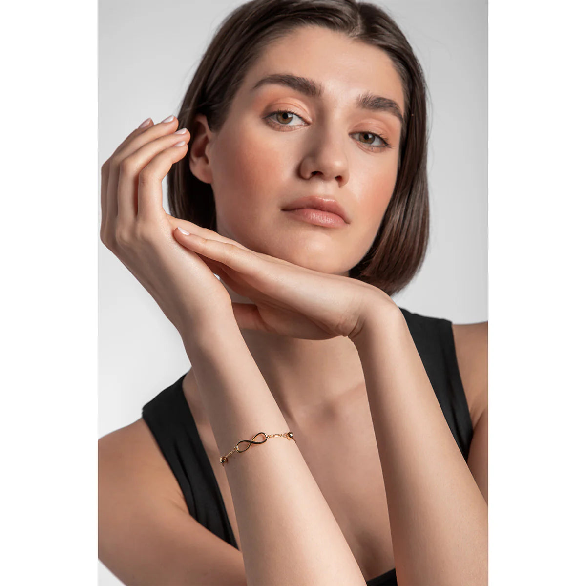 Gold Plated Infinity Link Bracelet N8178