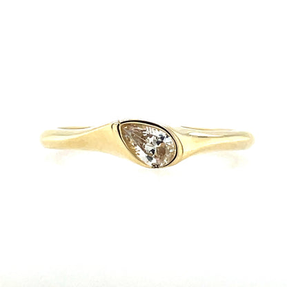 9ct Gold CZ Pear Band Ring GRZ406