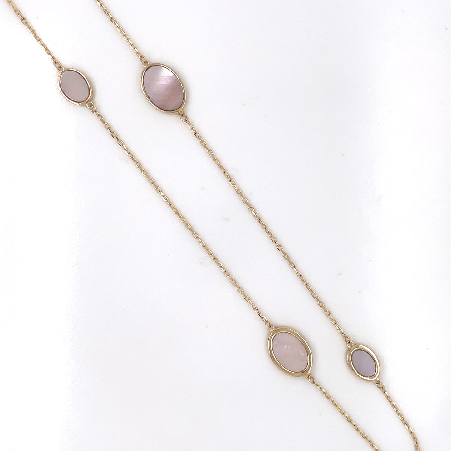 9ct Gold Pink Mother of Pearl Ovals Necklet GN190