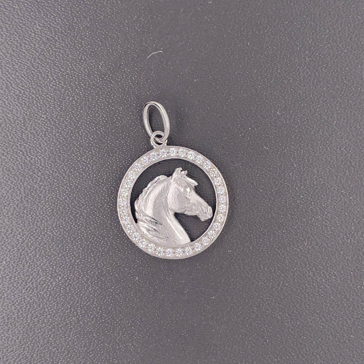 Sterling Silver CZ Round Horsehead Pendant P123