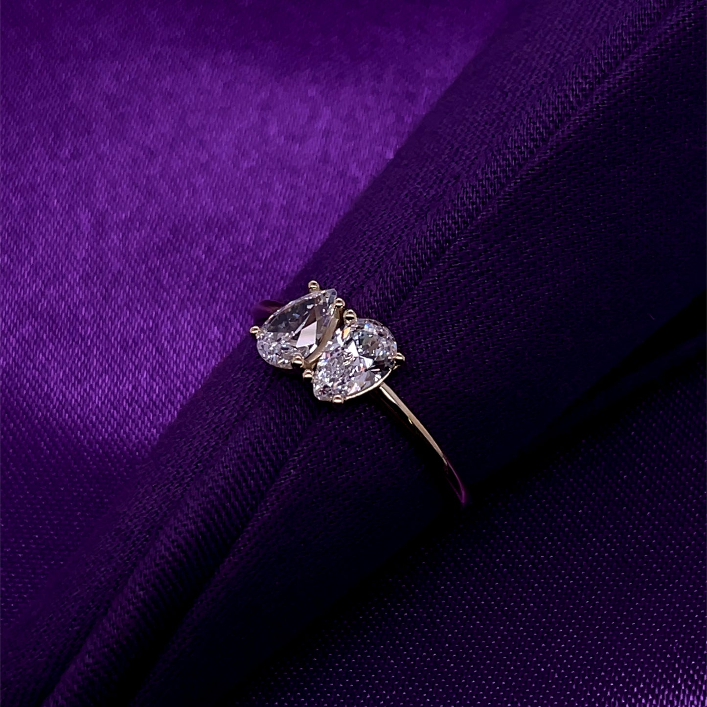 9ct Gold Double Pear CZ Ring GRZ396